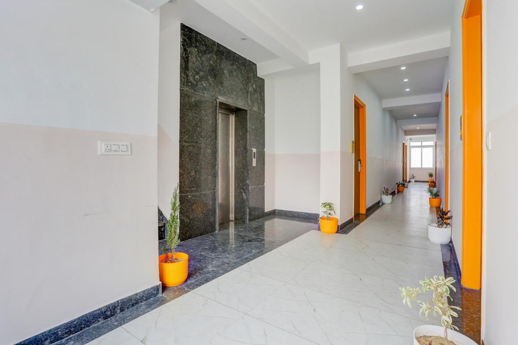 מלון Super Townhouse Sector 69 גורגאון מראה חיצוני תמונה